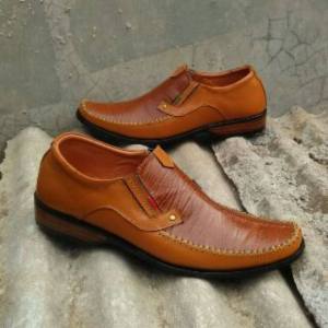 Sepatu Kulit Kickers Pantopel K605